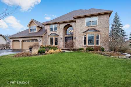 103 Mackinaw Ct Naperville, IL 60565