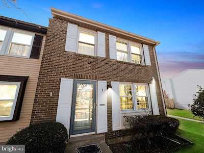 1 Mountain Laurel Ct Gaithersburg, MD 20879