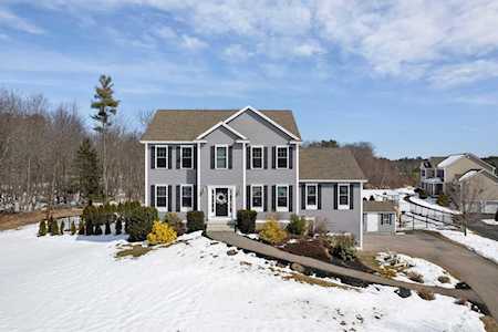 1 Evelyn Noyes Ln Chester, NH 03036