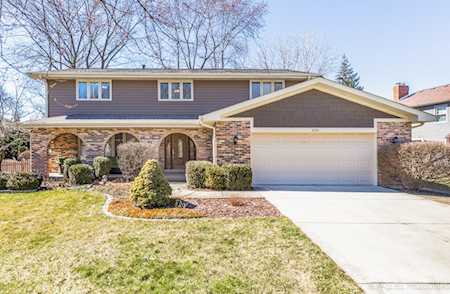 2153 Cherrywood Circle Naperville, IL 60565