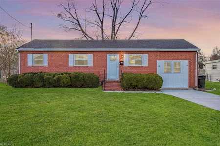 629 Kings View Ct Hampton, VA 23669