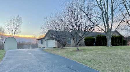 846 Valley Vista Ct Avon, IN 46123