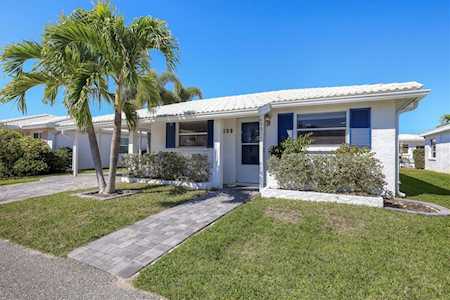 699 El Centro Longboat Key, FL 34228