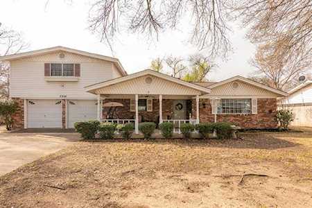 7354 Riviera Drive North Richland Hills, TX 76180