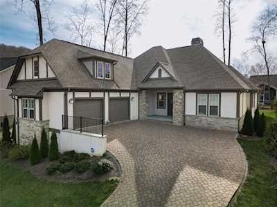 19 Estatoe Gap Rd Biltmore Lake, NC 28715