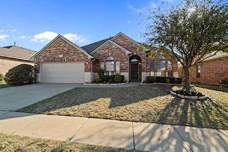 7615 Yearling Way Arlington, TX 76002