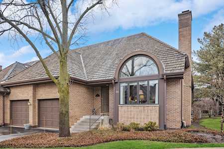 80 Brookview Ct Hinsdale, IL 60521