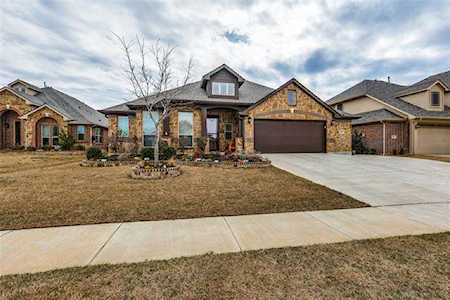1116 English Oak Court Burleson, TX 76028