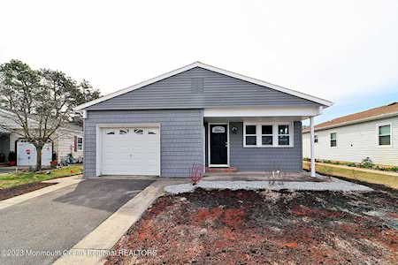 92 Virgin Islands Dr Toms River, NJ 08757