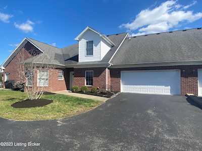 10017 Vista Springs Way Louisville, KY 40291