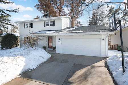1306 Oakcrest Avenue Roseville, MN 55113