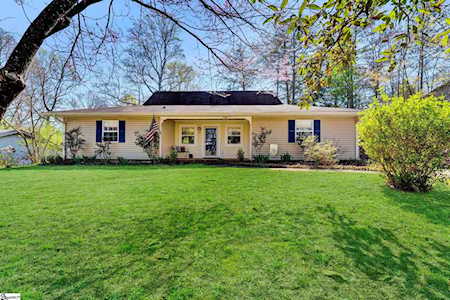 20 Barclay Dr Travelers Rest, SC 29690