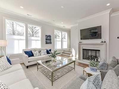 2448 Runnymede Ln Charlotte, NC 28209