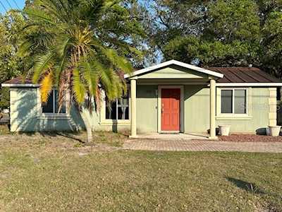 1395 Davis Rd Dunedin, FL 34698