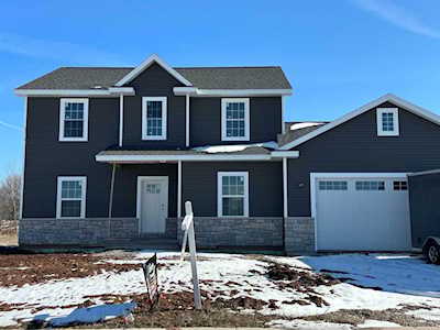 N1716 Waterlefe Dr Greenville, Village of Greenville, WI 54942