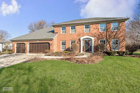 245 Covington Ct Naperville, IL 60565