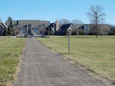 2185 Cages Bend Rd Gallatin, TN 37066