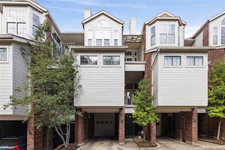 3235 Cole Avenue #400 Dallas, TX 75204