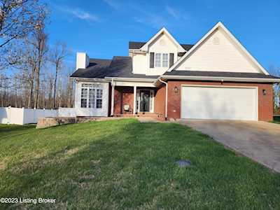 2137 Crossfield Dr Elizabethtown, KY 42701