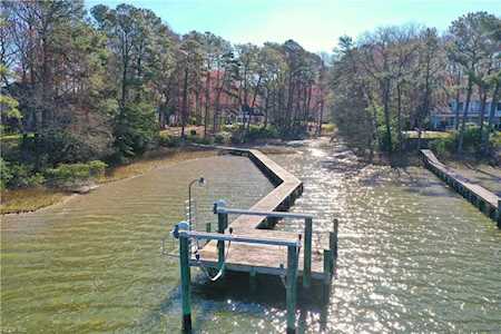 929 Winthrope Dr Virginia Beach, VA 23452