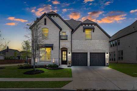 8213 Western The Colony, TX 75056
