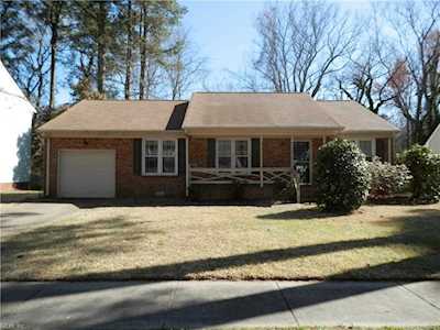 3812 Sunset Point Portsmouth, VA 23703