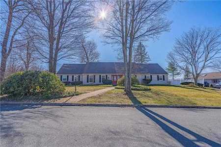 1376 Highland Ct Allentown, PA 18103