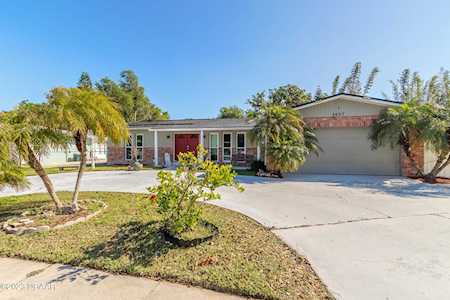 2927 Gaslight Drive South Daytona, FL 32119