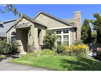 6145 NE Rosebay DR Hillsboro, OR 97124