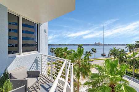 1551 N Flagler Drive #517 West Palm Beach, FL 33401