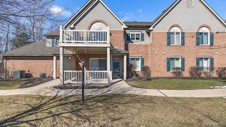 446 Marigold Circle Westland, MI 48185