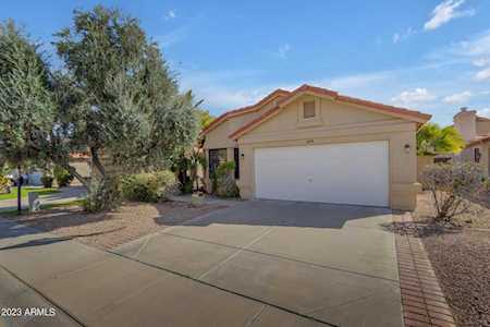 4519 E Amberwood Drive Phoenix, AZ 85048