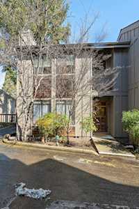 333 Ravenwood Place Ashland, OR 97520