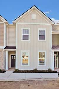 111 Floyd Junction Lebanon, TN 37087