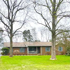 4329 Meadowland Dr Murfreesboro, TN 37127