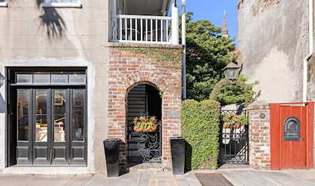 29 State Street Charleston, SC 29401