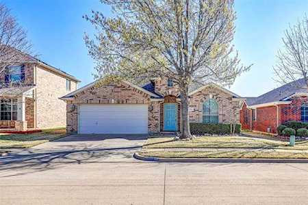 6124 Cherry Glow Lane North Richland Hills, TX 76180