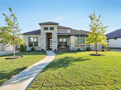 8308 Sayers Lane North Richland Hills, TX 76182