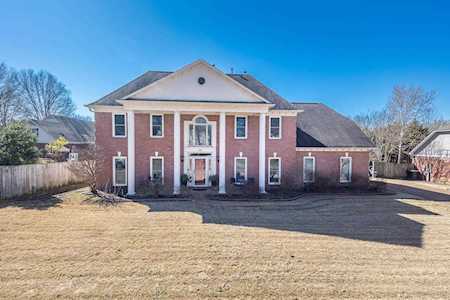 531 Sagewood Dr Collierville, TN 38017