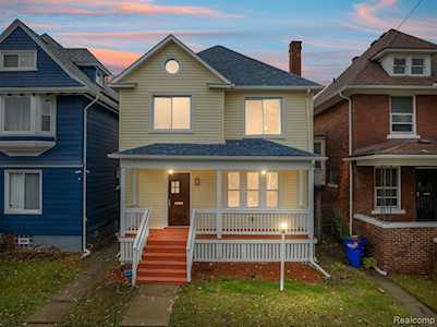 2511 Baldwin St Detroit, MI 48214
