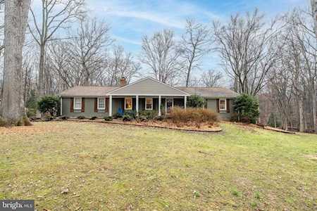 7613 Clifton Rd Fairfax Station, VA 22039