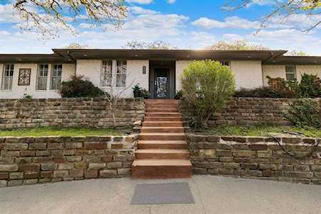 2221 Shadydale Drive Arlington, TX 76012