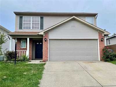 532 Meadows Edge Ln Indianapolis, IN 46217