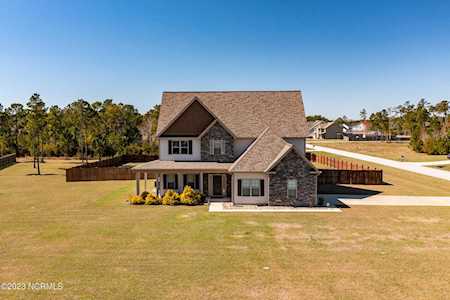 179 Peytons Ridge Drive Hubert, NC 28539
