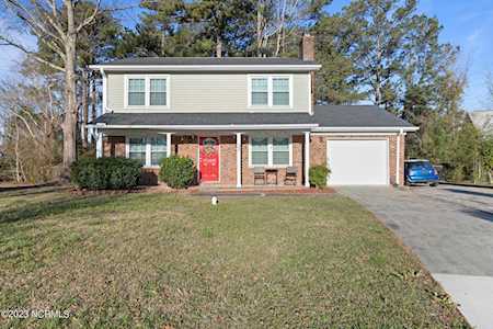 307 W Willowood Lane Jacksonville, NC 28546