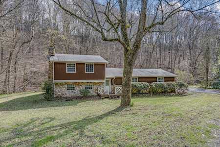 1037 Green Valley Dr Ashland City, TN 37015