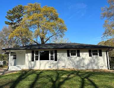 3538 Manchester Dr Charlotte, NC 28217