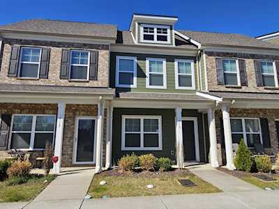 719 Bradburn Village Way Antioch, TN 37013