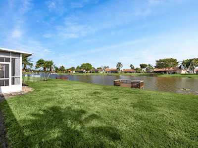 8655 Grassy Isle Trail Lake Worth, FL 33467