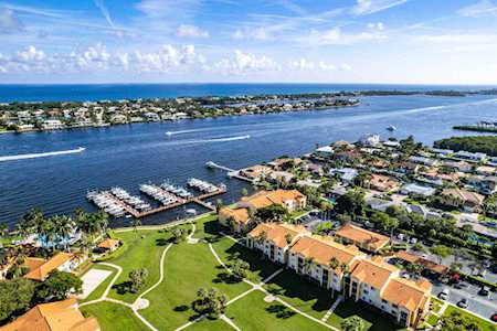 135 Yacht Club Way #102 Hypoluxo, FL 33462
